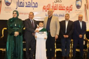 محافظ القليوبية يكرّم حفظة القرآن الكريم في احتفالية بقرية ميت حلفا بقليوب