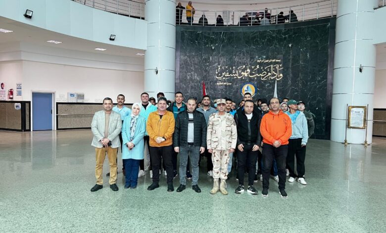 طلاب التربية العسكرية بجامعة كفر الشيخ يواصلون مسيرة العطاء بحملة تبرع بالدم بالمستشفى الجامعي