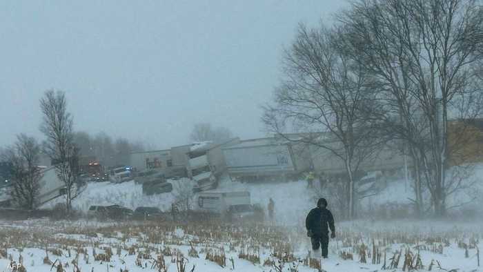 تصادم اكثر من 100 سيارة بحادث مروع بأميركا