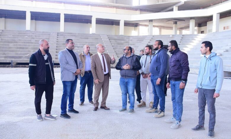 تشطيبات نهائية للصالة الرياضية الدولية استعدادًا للافتتاح بجامعة سوهاج 