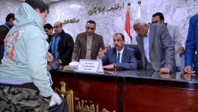 محافظ سوهاج يعقد اللقاء الجماهيري الأسبوعي ويؤكد الالتزام بالاستجابة الفورية لطلبات المواطنين