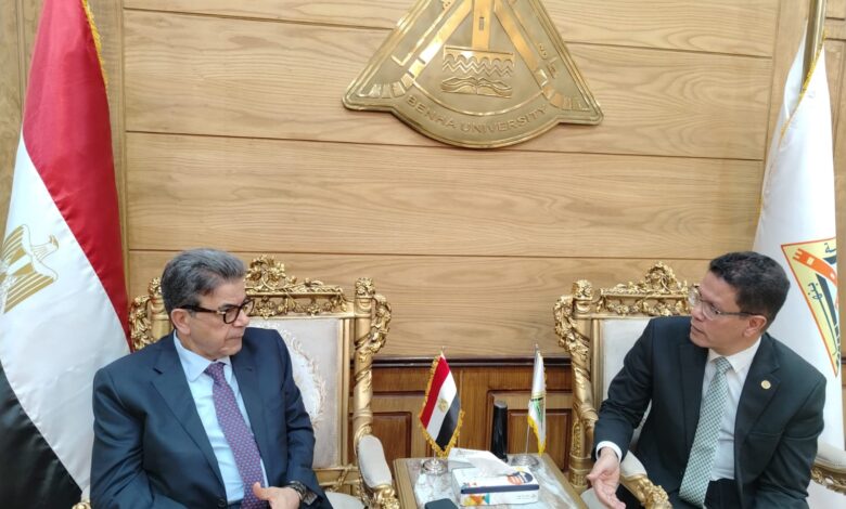 رئيس جامعة بنها يستقبل النقيب العام للاطباء البيطريين لبحث سبل التعاون بين الجانبين