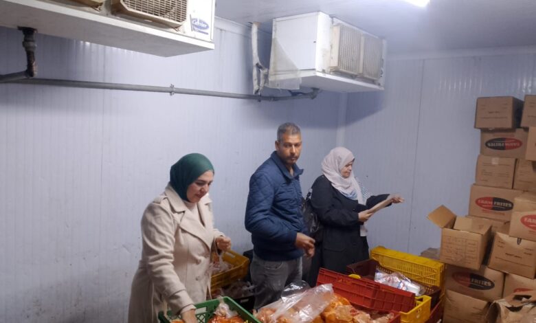 تموين القليوبية ضبط مطعم بشبين القناطر بحوزته طن فراخ و بانية بدون بيانات