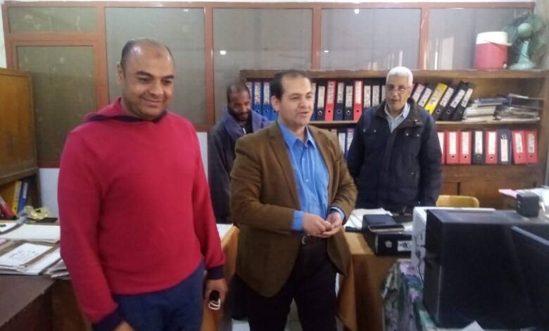 وكيل وزارة العمل يتفقد مصنع سكر أرمنت لتعزيز علاقات العمل