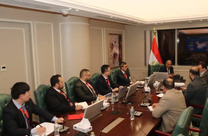 وزير الكهرباء يبحث مع مجموعة صاني “SANY ” الصينية التعاون فى تصنيع توربينات الرياح ونقل وتوطين التكنولوجيا