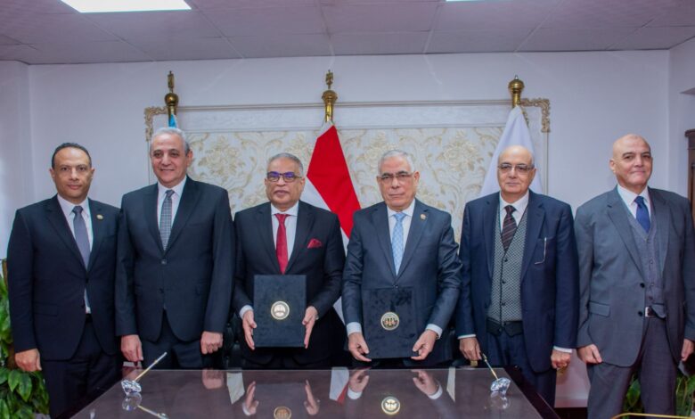 جامعة طنطا والنيابة العامة توقعان بروتوكول تعاون في المجالات العلمية والبحثية والخدمية