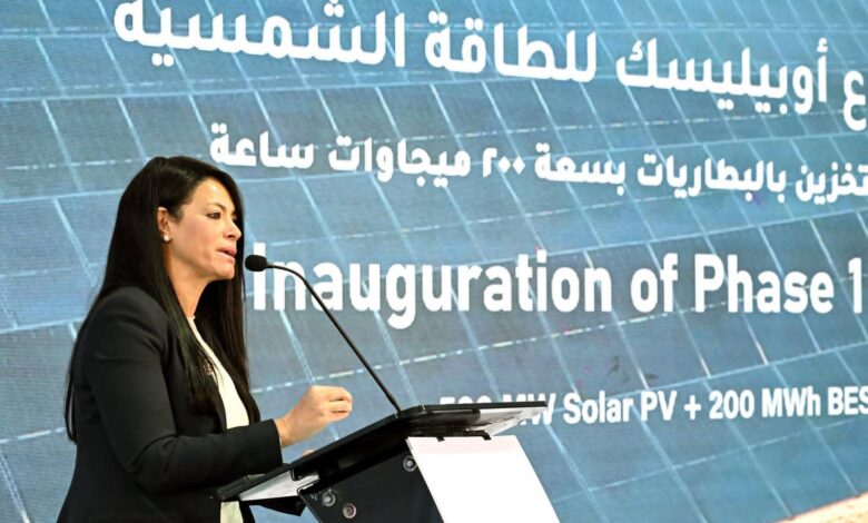 بإستثمارات تتخطى ال600مليون دولار ..”اوبيليسك لتوليد الكهرباء من الطاقة الشمسية”بقنا بإستثمارات تتخطى ال600مليون دولار ..”اوبيليسك لتوليد الكهرباء من الطاقة الشمسية”بقنا