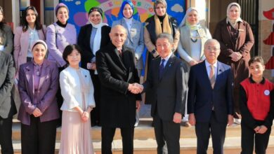 وزير التربية والتعليم يرافق الوفد اليابانى فى زيارة المدرسة اليابانية