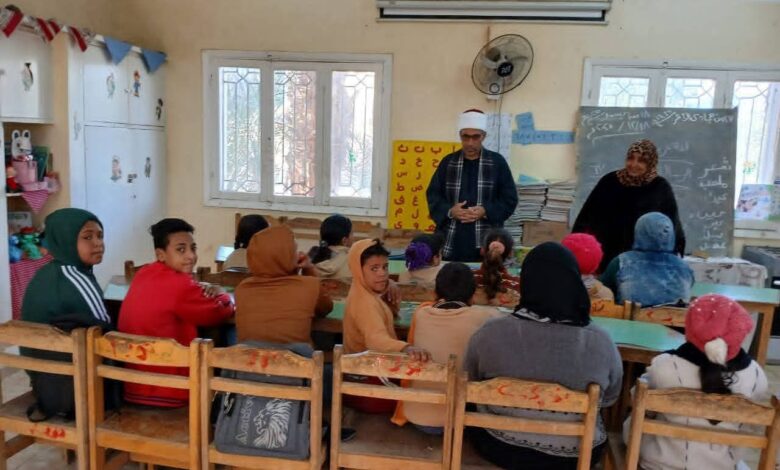 وحدة السكان بأرمنت تنظم ندوة توعوية ضمن مبادرة “من حقنا نعيش “