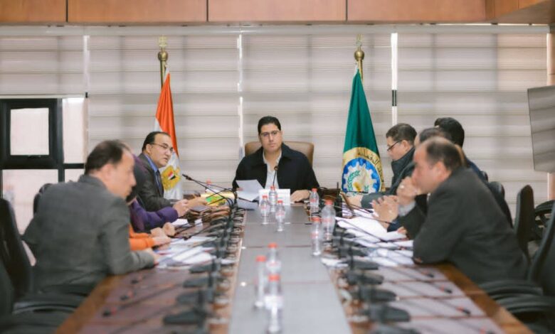 نائب محافظ الدقهلية يترأس اجتماعا لمناقشة اللائحة المقترحة للمنطقة الصناعية بجمصة 