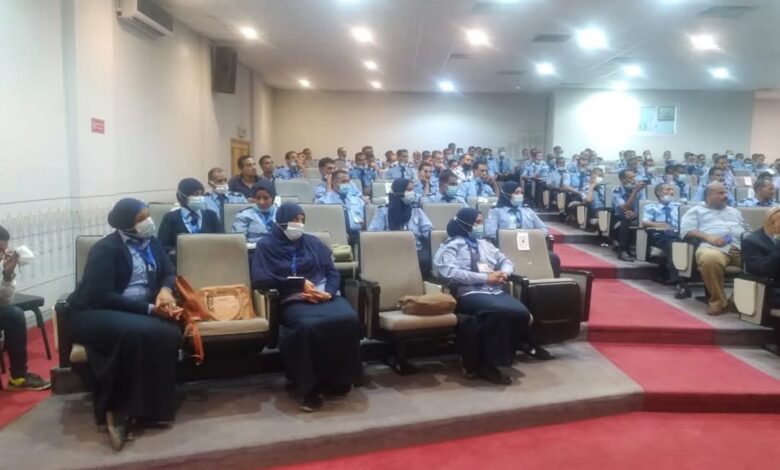 استغاثة عمال الأمن والنظافة بالهيئة العامة للرعاية الصحية لتأخر مرتباتهم