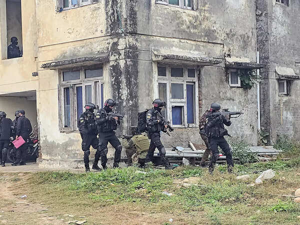 كشمير: استئناف عملية تمشيط واسعة في غابات كاثوا بعد اشتباك أُصيب فيه عنصر أمني