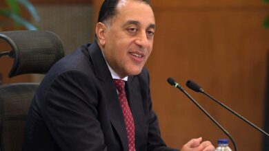 محافظ سوهاج يهنئ رئيس الوزراء بمناسبة عيد الشرطة