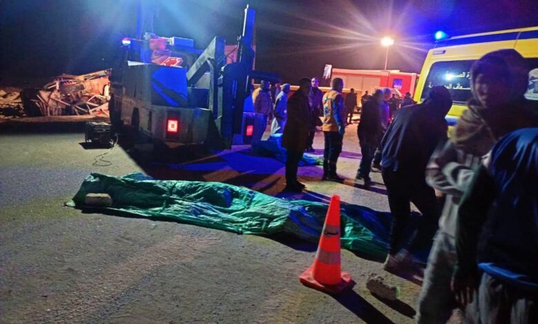 نائب محافظ المنيا يتابع حادث تصادم الطريق الصحراوى الشرقى