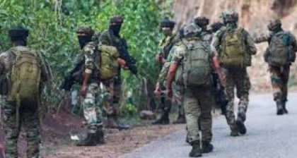 قوات هندية تواصل عملية أمنية واسعة في أودهامبور لليوم الثاني وسط اشتباكات