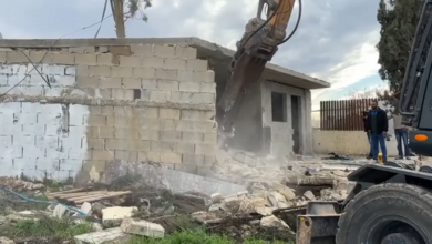 القدس: الاحتلال يجبر فلسطينيا على هدم منزله في بيت حنين