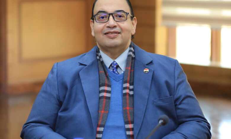 أسرة جامعة كفرالشيخ تهنئ الدكتور يحيى زكريا أحمد عيد بمناسبة تعيينه رئيسًا للجامعة