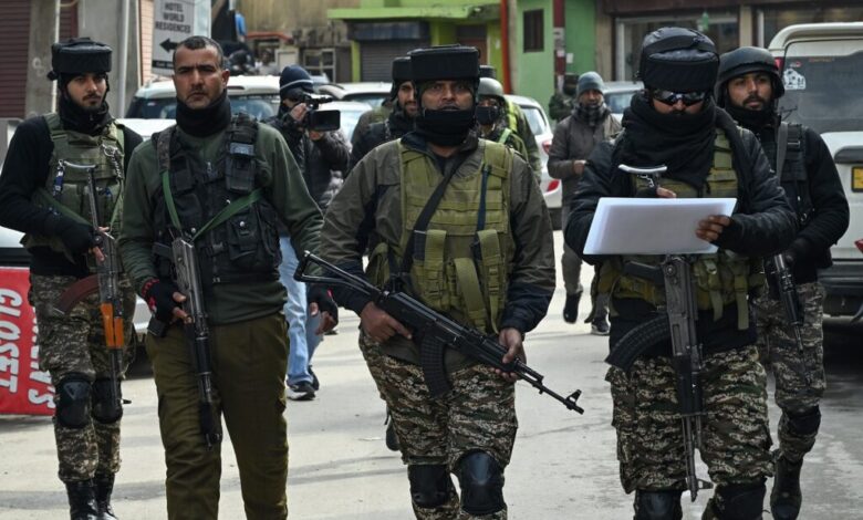 كشمير بين التوتر الأمني ومحاولات التعافي: سياحة متعثرة ونادٍ كروي يقاوم الظروف