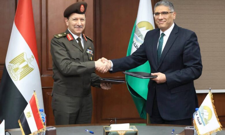 إدارة الإشارة للقوات المسلحة توقع عقد إتفاق مع محافظة الجيزة لتقديم خدمات الشبكة الوطنية للطوارئ والسلامة العامة إدارة الإشارة للقوات المسلحة توقع عقد إتفاق مع محافظة الجيزة لتقديم خدمات الشبكة الوطنية للطوارئ والسلامة العامة