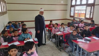  رئيس منطقة سوهاج الأزهرية يتفقد سير العمل ويؤكد على أهمية الانضباط في المعاهد