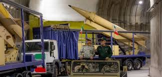 الحرس الإيراني يكشف عن صاروخ جديد الحرس الإيراني يكشف عن صاروخ جديد