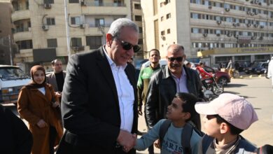 جولة مفاجئة لمحافظ الغربية لمتابعة انتظام النقل الداخلي وتوجيه فوري بضخ سيارات إضافية لإنهاء الزحام وضمان راحة المواطنين