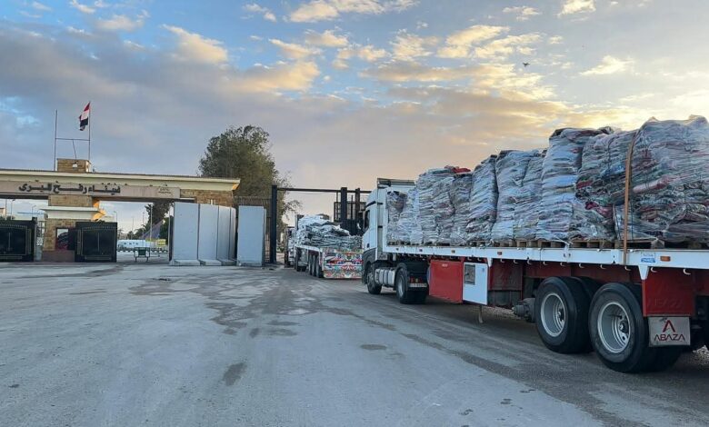 الهلال الأحمر المصري يطلق قافلة زاد العزة 145 لدعم غزه في مواجهه الطقس القارس