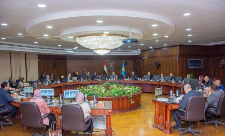 ترقية 16 أستاذا و12 أستاذا مساعدا بهيئة التدريس بجامعة طنطا