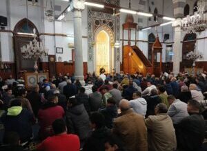 مساجد الإسكندرية تشهد إقبالًا كبيرا من المصلين في ثالث أيام شهر رمضان