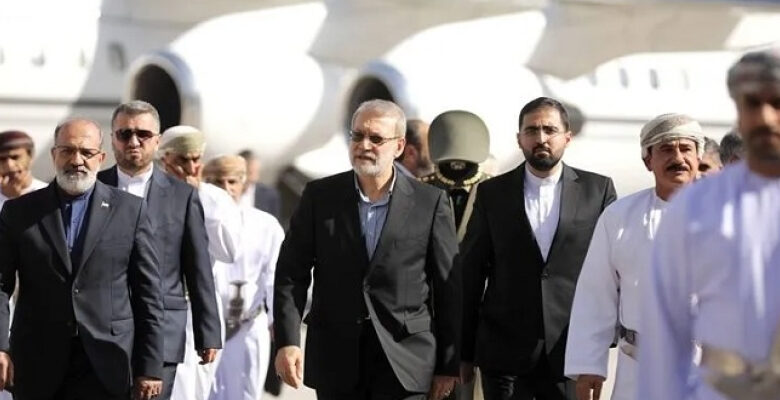 لاريجاني يزور عمان حاملا رد طهران على المحادثات