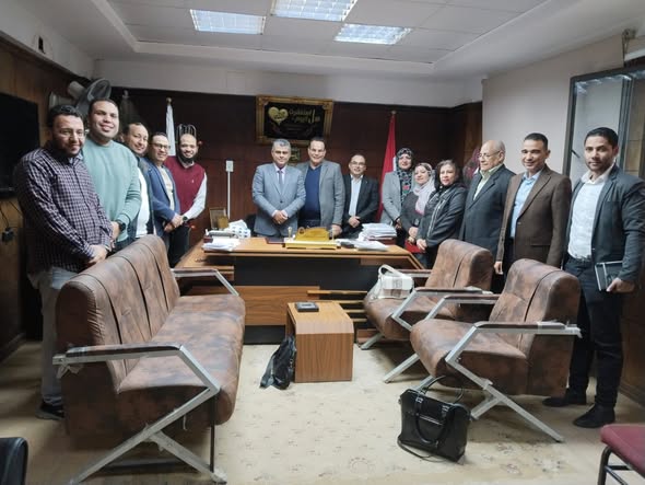 وكيل صحة المنيا يستقبل نخبة من أطباء القطاع الخاص لتعزيز تنمية الأسرة والصحة الإنجابية