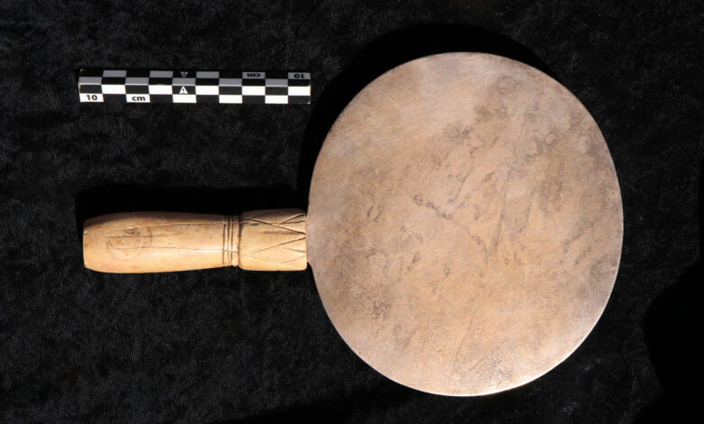 الكشف عن مجموعة من المقابر الصخرية بقبة الهواء بأسوان