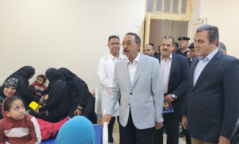 محافظ سوهاج يطمئن على حالات تسمم بمستشفى جرجا محافظ سوهاج يطمئن على حالات تسمم بمستشفى جرجا