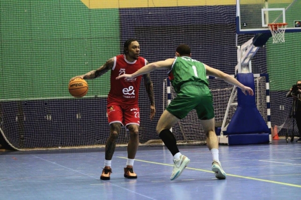 مواجهة الأهلى و سبورتنج فى ربع نهائي دوري كرة السلة