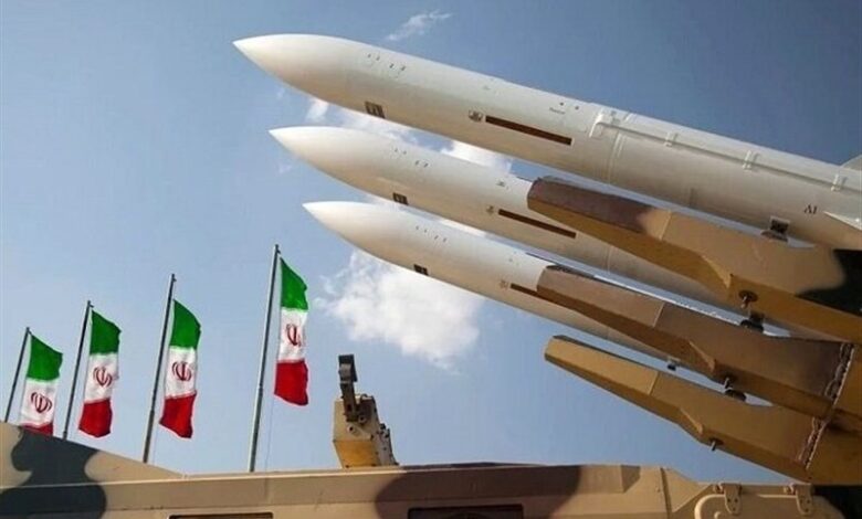 الحرس الإيراني يعلن استهداف إسرائيل وقواعد أمريكية بالمنطقة الحرس الإيراني يعلن استهداف إسرائيل وقواعد أمريكية بالمنطقة