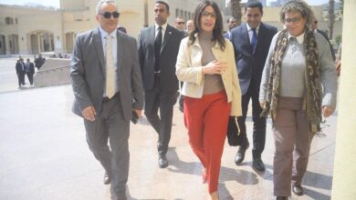 وزيرة الثقافة تتفقد متحف الفن المصري الحديث بأرض الأوبرا 
