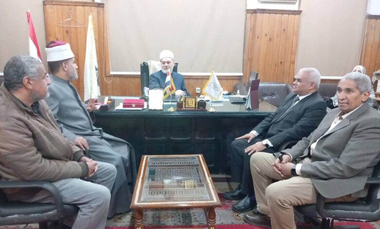 رئيس منطقة سوهاج الأزهرية يطلق سلسلة اجتماعات تحضيرية لامتحانات الفصل الدراسي الثاني