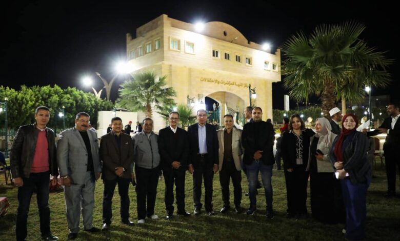 محافظ المنيا يشارك الصحفيين والإعلاميين بالمحافظة مأدبة الإفطار الجماعي بالتزامن مع احتفالات العيد القومي