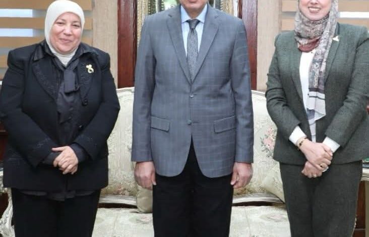 محافظ المنيا: تمكين المرأة أولوية وطنية ومبادرات القومي للمرأة تصل إلى قرى ونجوع المحافظة