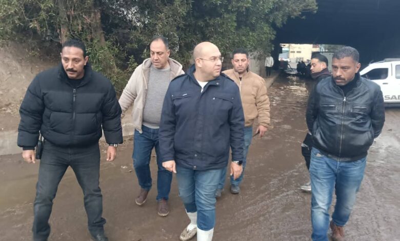 نائب محافظ الجيزة يتابع ميدانيا أعمال شفط مياه الأمطار بمركزي أوسيم وكرداسة