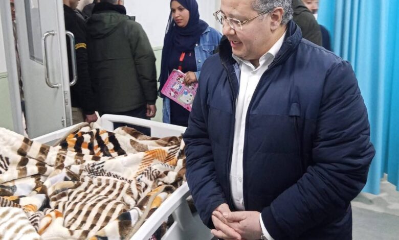 المدير التنفيذي لمستشفيات جامعة بنها يتابع جاهزية الطوارئ خلال موجة الطقس السيء بمستشفى بنها الجامعى