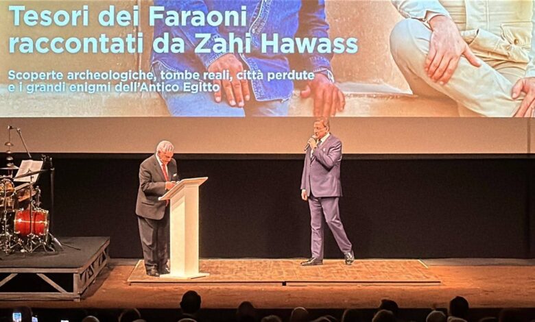 زاهي حواس يروج للسياحة المصرية من قلب العاصمة الإيطالية