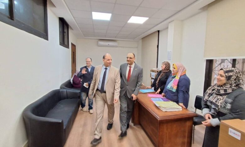 عميد آداب طنطا يجري جولة تفقدية موسعة لمتابعة انتظام العمل والدراسة عقب إجازة عيد الفطرالمبارك. 