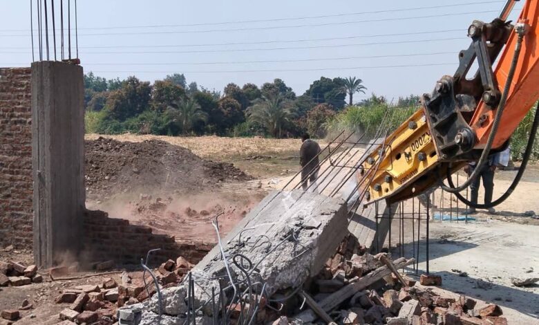 إزالة 11حالة تعد على أملاك الدولة ضمن أعمال الموجة 28جنوب الأقصر