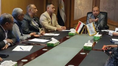 “سكرتير الأقصر ” يعقد اجتماعا لمتابعة ملف المتغيرات والتصالح فى مخالفات البناء