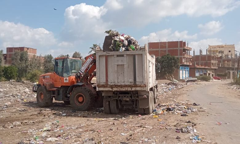 الغربية:رفع 40 طن من القمامة والمخالفات بمحله مرحوم