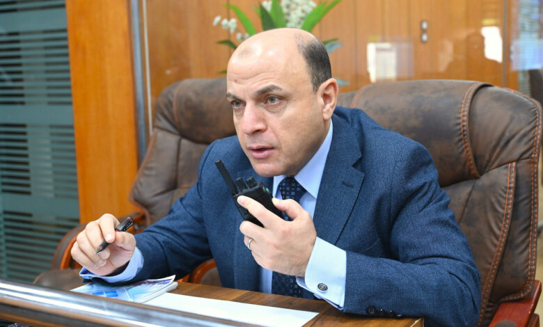 محافظ الغربية يترأس غرفة العمليات المركزية لمتابعة تداعيات موجة الطقس السيئ 