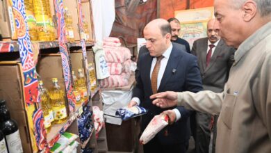 محافظ الغربية يتفقد سوق اليوم الواحد بسمنود بتخفيضات تصل إلى 30%