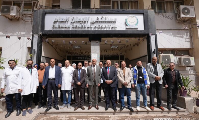 محافظ أسيوط يزور مستشفى الإيمان ويوزع الهدايا على المرضى احتفالًا بالعيد