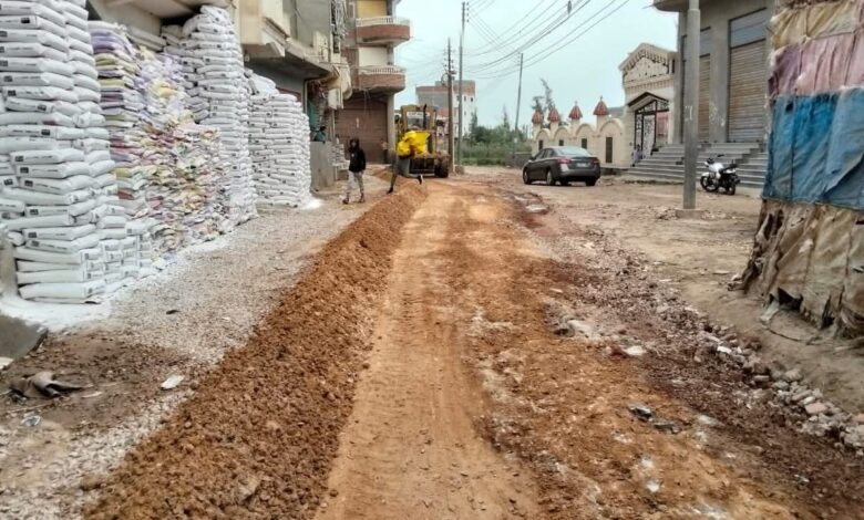 محافظ كفرالشيخ يتابع مبادرة «تأهيل الطرق» 